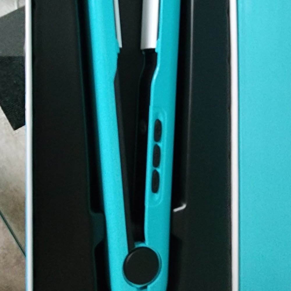 One-inch Professional Ceramic Tourmaline LCD Flat Iron